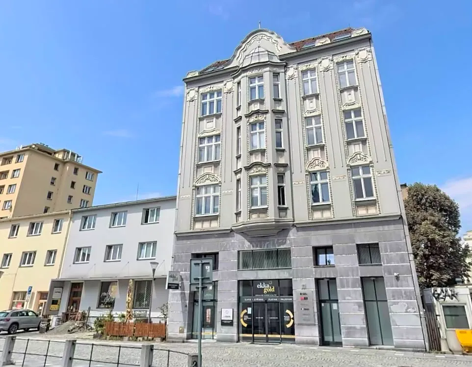 Pronájem kanceláře 90 m²